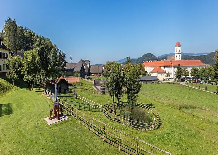 Fasching מלון Sankt Georgen am Längsee